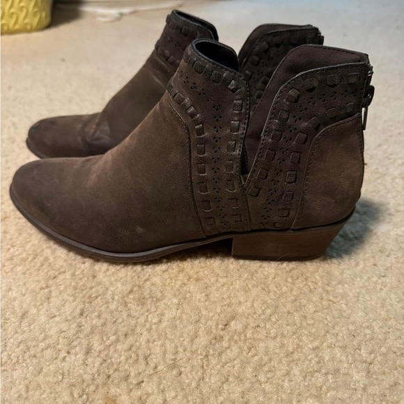 Elegant Brown Ankle Booties - Picture 1 of 2